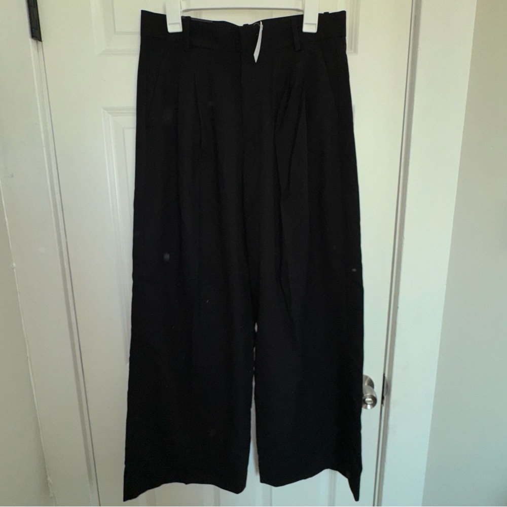Elegant Black Wide-Leg Pants